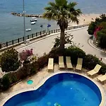 Maira Beach Otel 4*