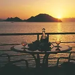 Otel Maira Beach 4*