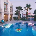 Otel Maira Beach 4*