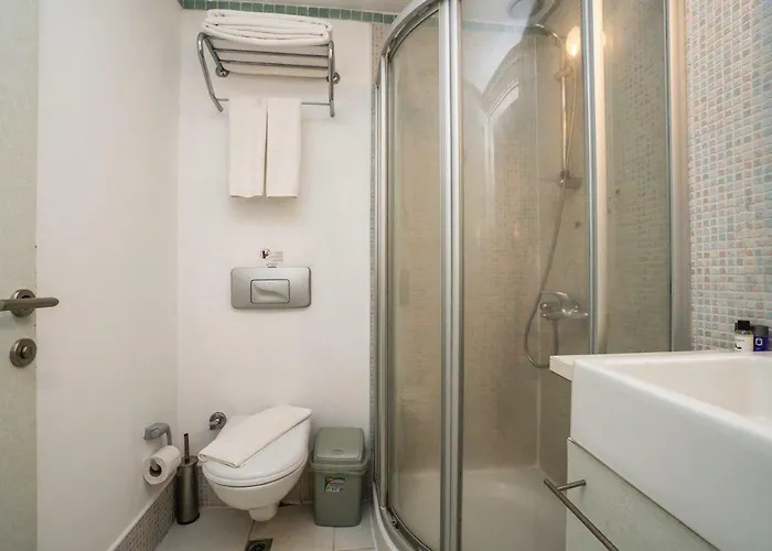 Maira Beach Hotel 4*