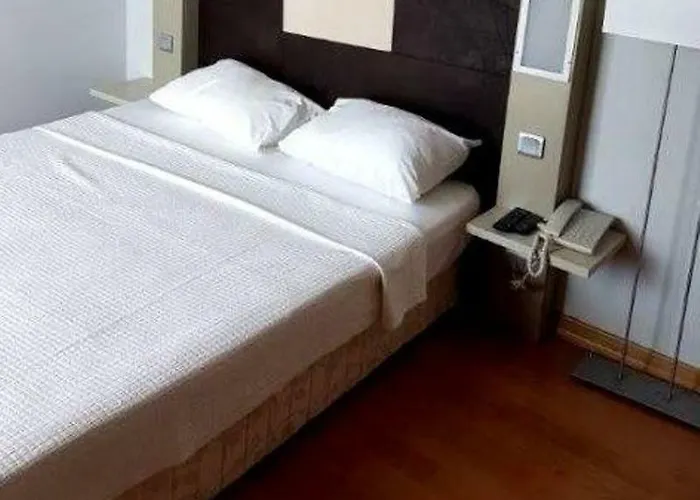 Maira Beach Hotel 4*