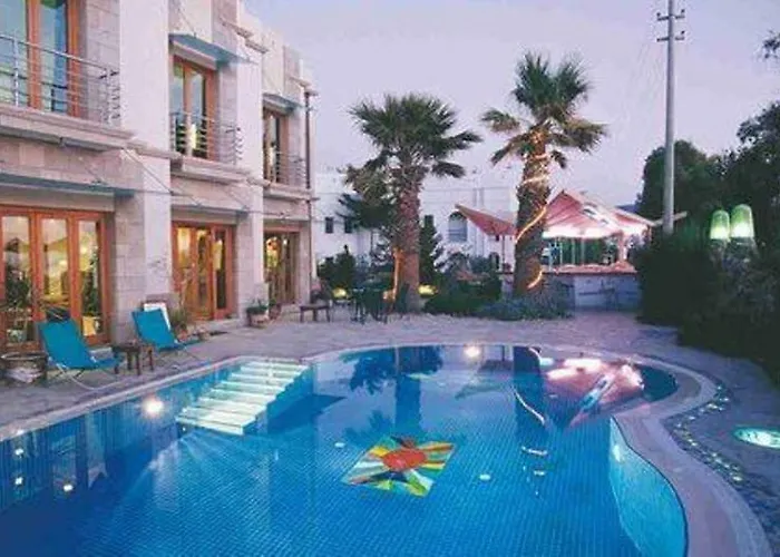 Otel Maira Beach 4*